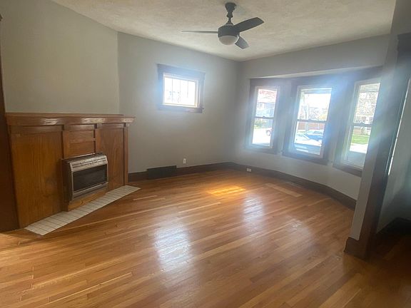 3rd image of 1267 Cove Ave #1267