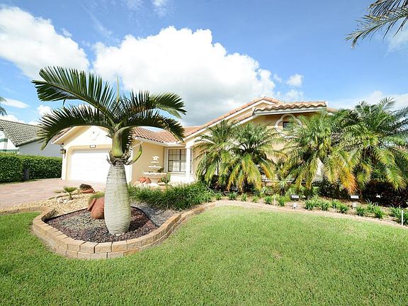 Home For Sale In Boca Greens