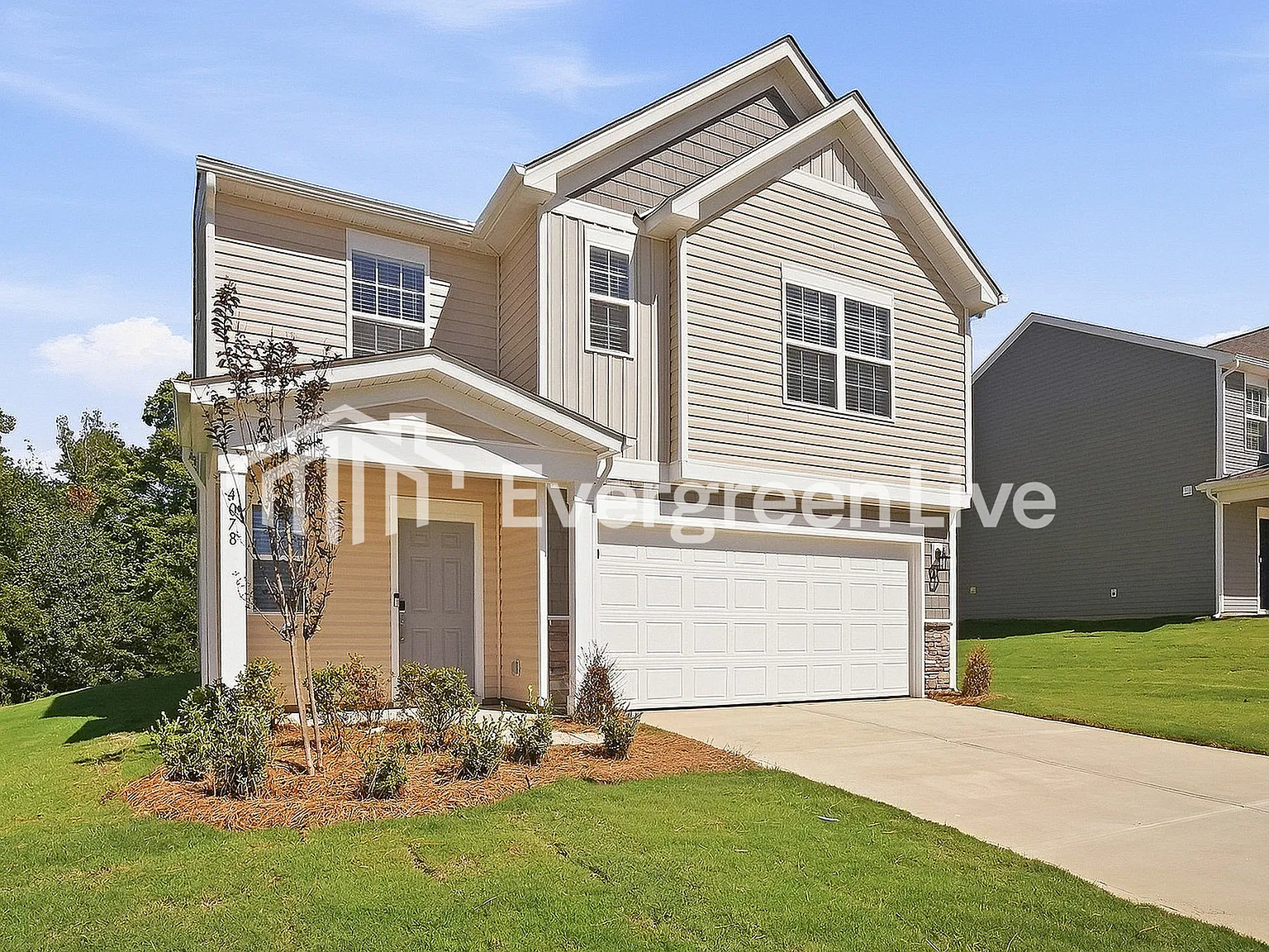 5 bed, 3.0 bath, 2578 sqft, $2,085 — Photo 2