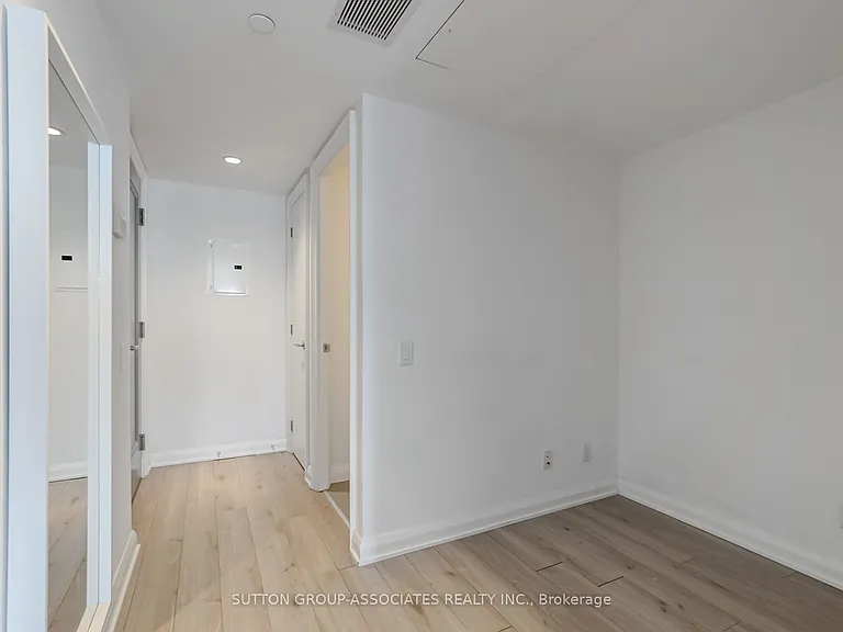 155 Yorkville Ave #2601 — Photo 2