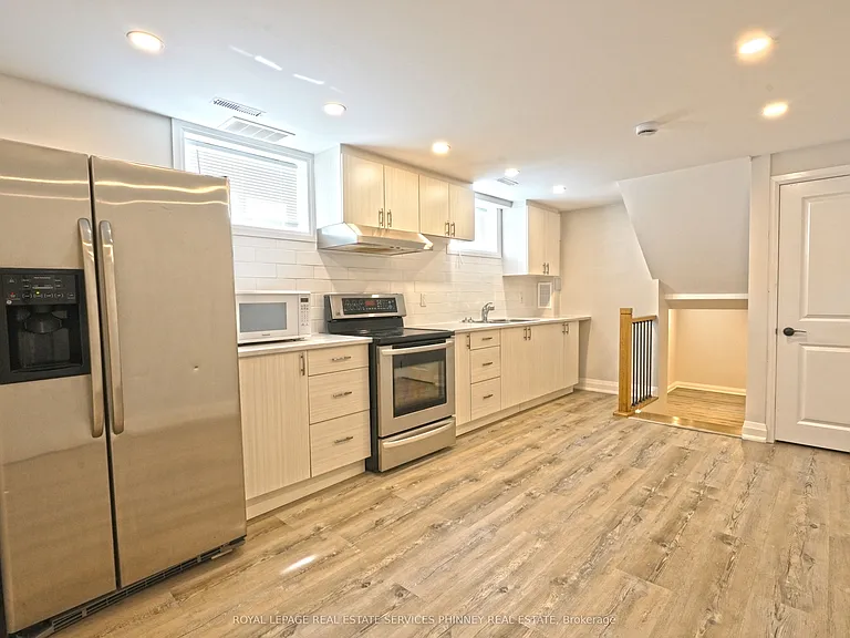 2392 Cashmere Ave #LOWER — Photo 5