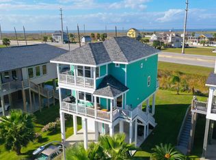 25126 Intrepid Ln, Galveston, TX 77554