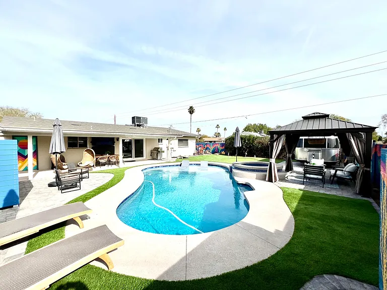 8549 E Mitchell Dr — Photo 15