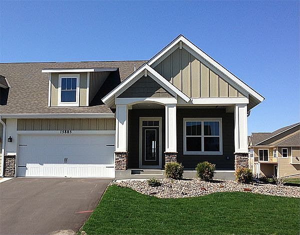 15885 Cobblestone Lake Pkwy S