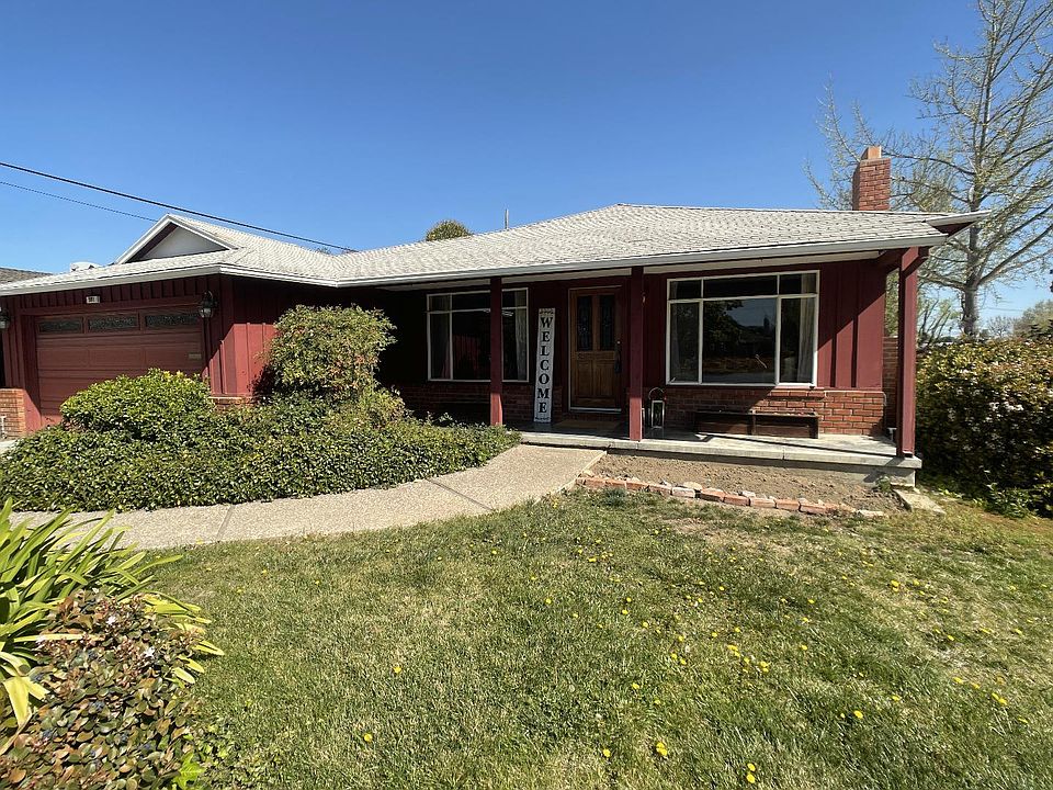 1st image of 901 Arlington Ct