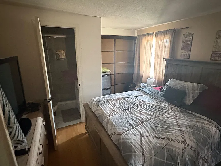 45 Hansen Rd E — Photo 13