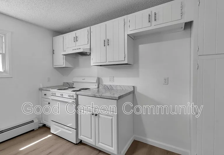 3904 Seneca St #A — Photo 3