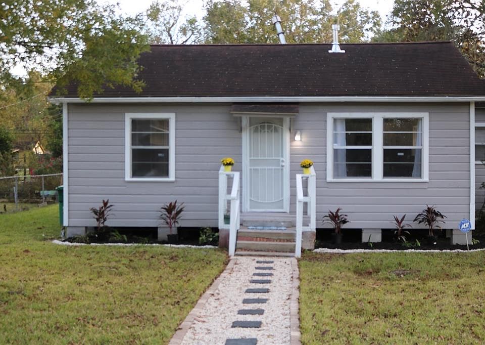 1st image of 9002 Kentshire Dr