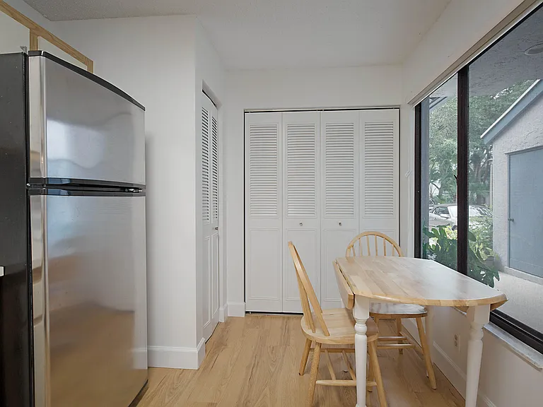 903 Harbour Pointe Way — Photo 4