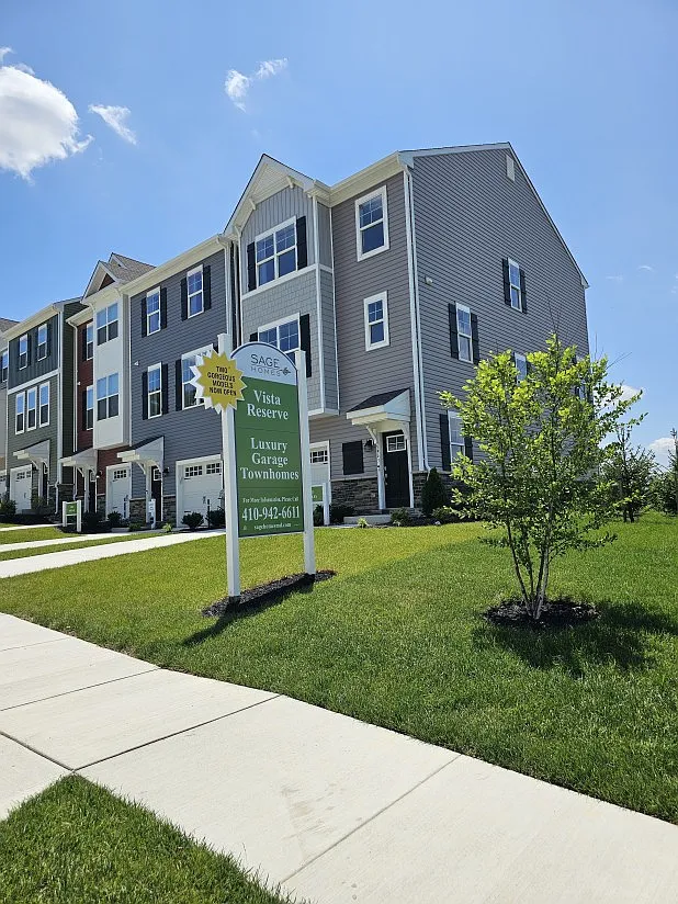1 bed, 239 sqft, $1,275 — Photo 2