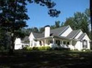 414 Stone Creek Dr, Hull, GA 30646