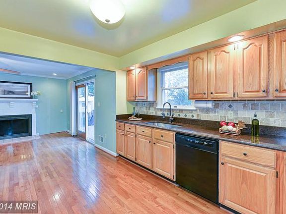 5th image of 6903 Stonebridge Ct