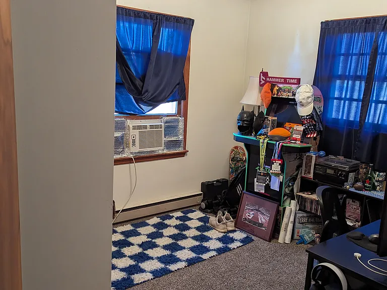 1706 Boxwood Dr #B — Photo 9