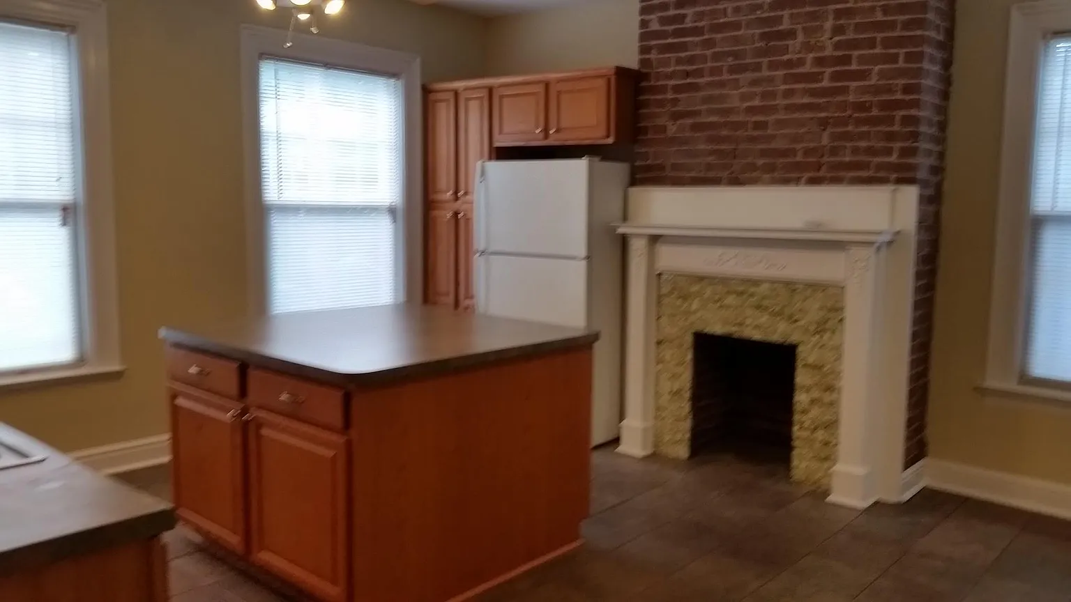 209 S Braddock Ave APT 3 photo 1