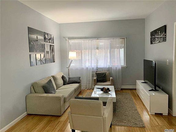 4th image of 112A McKibbin St