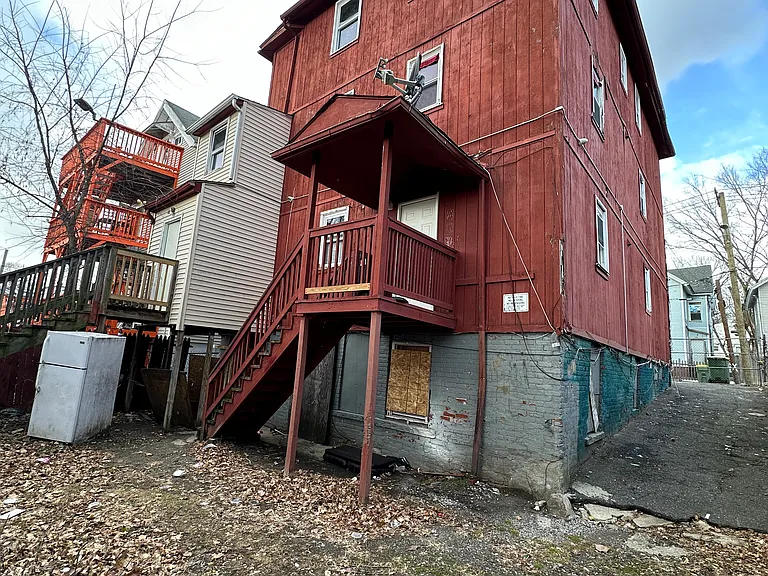 13 Bronson St #3 — Photo 24