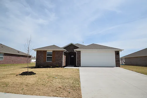 544 Colorado St Photo 1