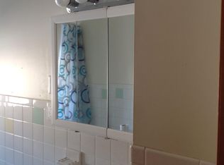 28 Overbrook Dr, Bridgeport, OH 43912