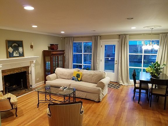 3rd image of 8919 Keeler Ave