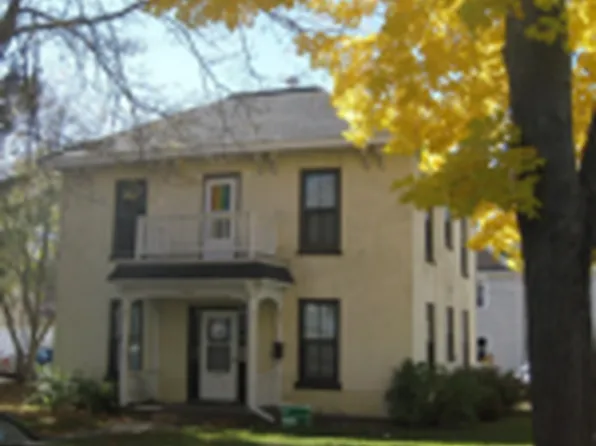 1003 8th St E, Menomonie, WI 54751