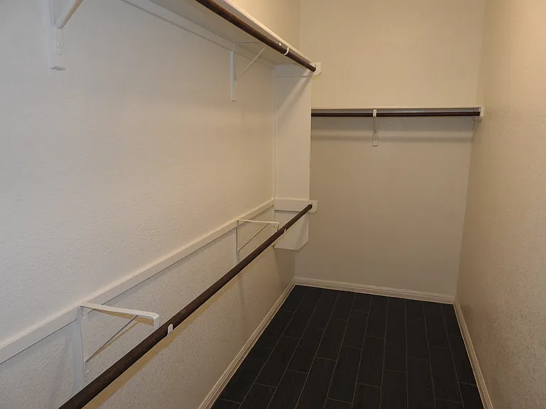 9903 Quercia Dr — Photo 14