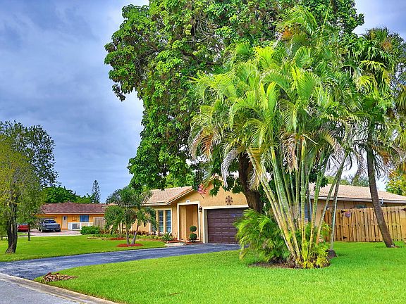 2nd image of 8397 NW 16th St