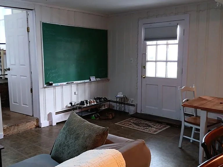 121B Harmon St — Photo 7
