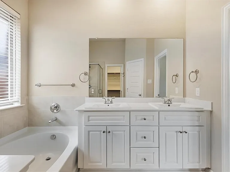 3916 Ford Dr — Photo 18
