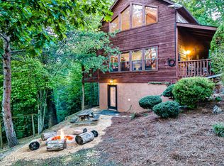 2306 Wooddale Way, Pigeon Forge, TN 37876