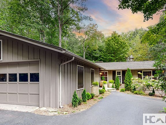 2nd image of 424 Split Rail Row