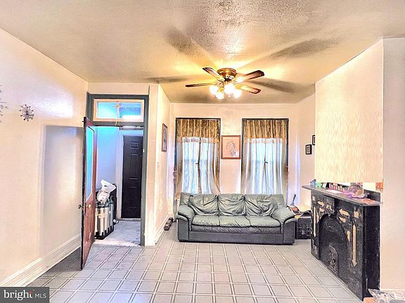 5th image of 1902 E Allegheny Ave