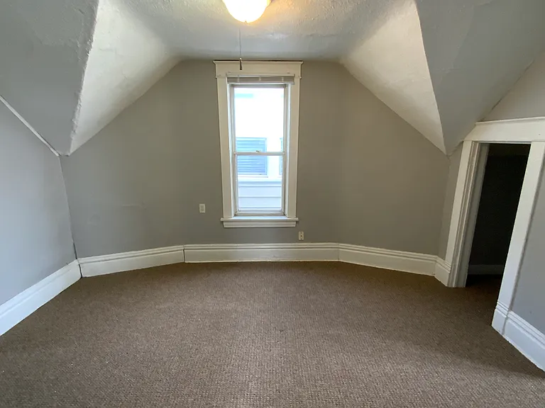 5 bed, 2.0 bath, 1544 sqft, $1,795 — Photo 56