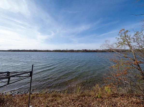 2575 Lake Elmo Ave N, Lake Elmo, MN 55042