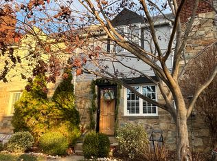 707 Chetworth Pl, Alexandria, VA 22314