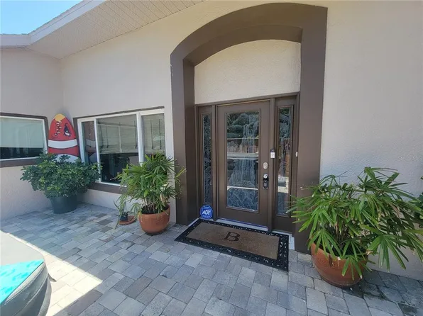 235 S Orlando Ave, Cocoa Beach, FL 32931