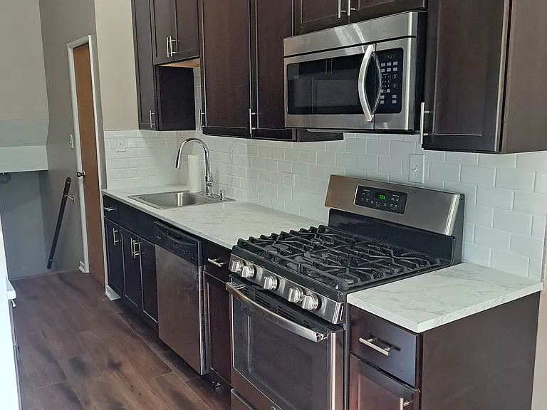 409 N Gerard Ave — Photo 5