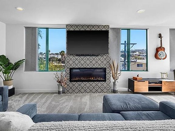 5th image of 210 Calle Miramar #29