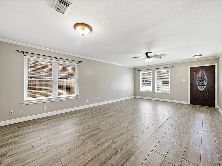 13506 Spring Ct — Photo 5