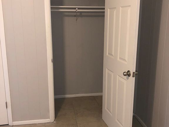 Apt A Bedroom 1 Closet_10052020