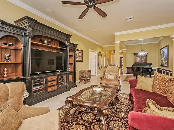31 Garden Grove Ct-5