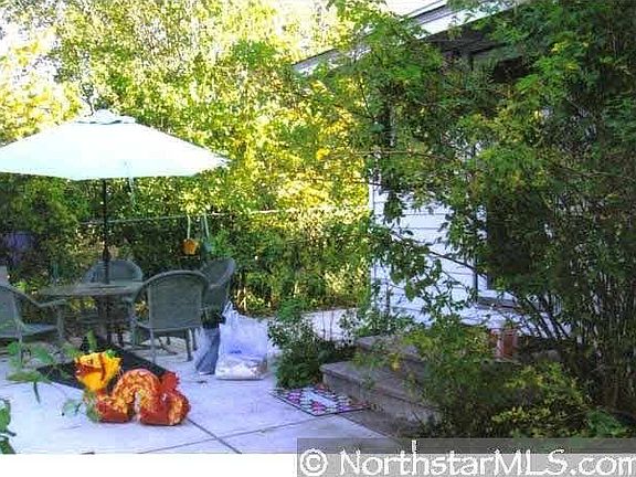 2nd image of 818 College Street