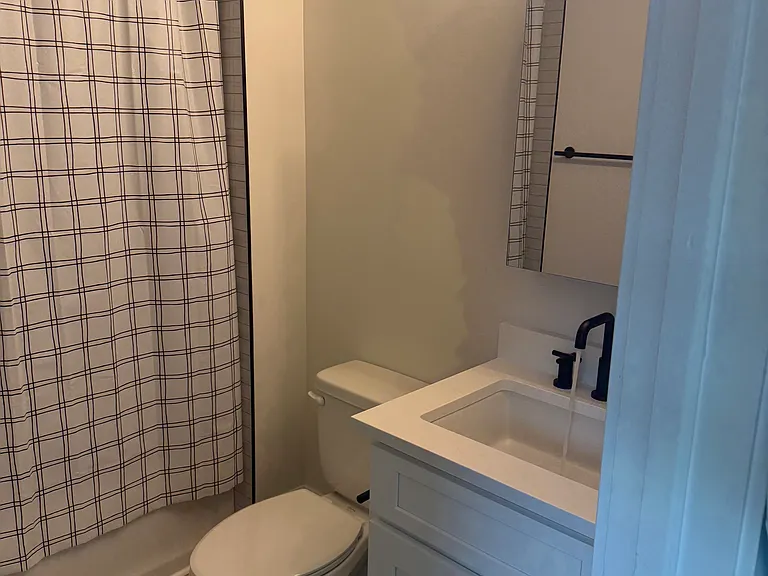 1023 N Broadway #209 — Photo 8