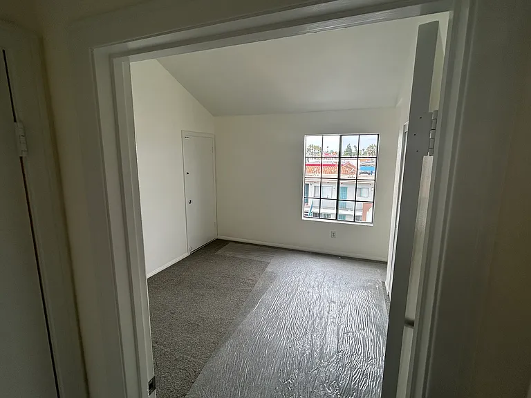 575 E St #3 — Photo 16