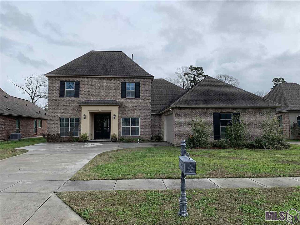 1st image of 18162 River Landing Dr