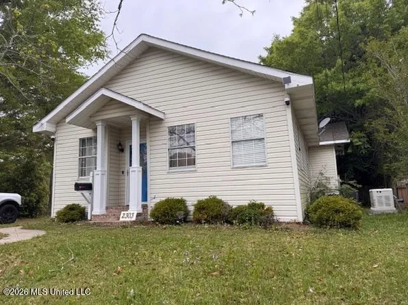 2303 Pascagoula St, Pascagoula, MS 39567