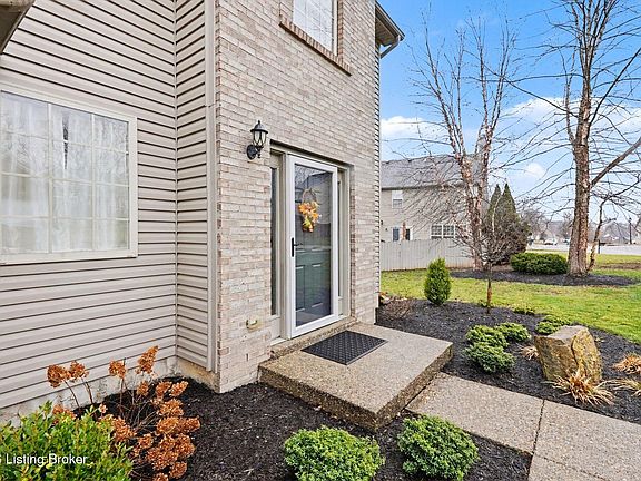 3rd image of 16730 Summit Vista Way
