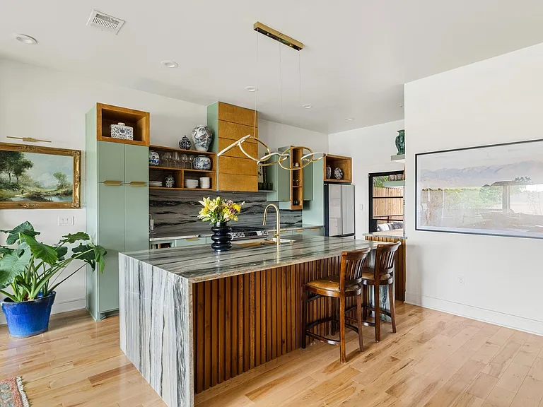 4327 Harby St — Photo 8