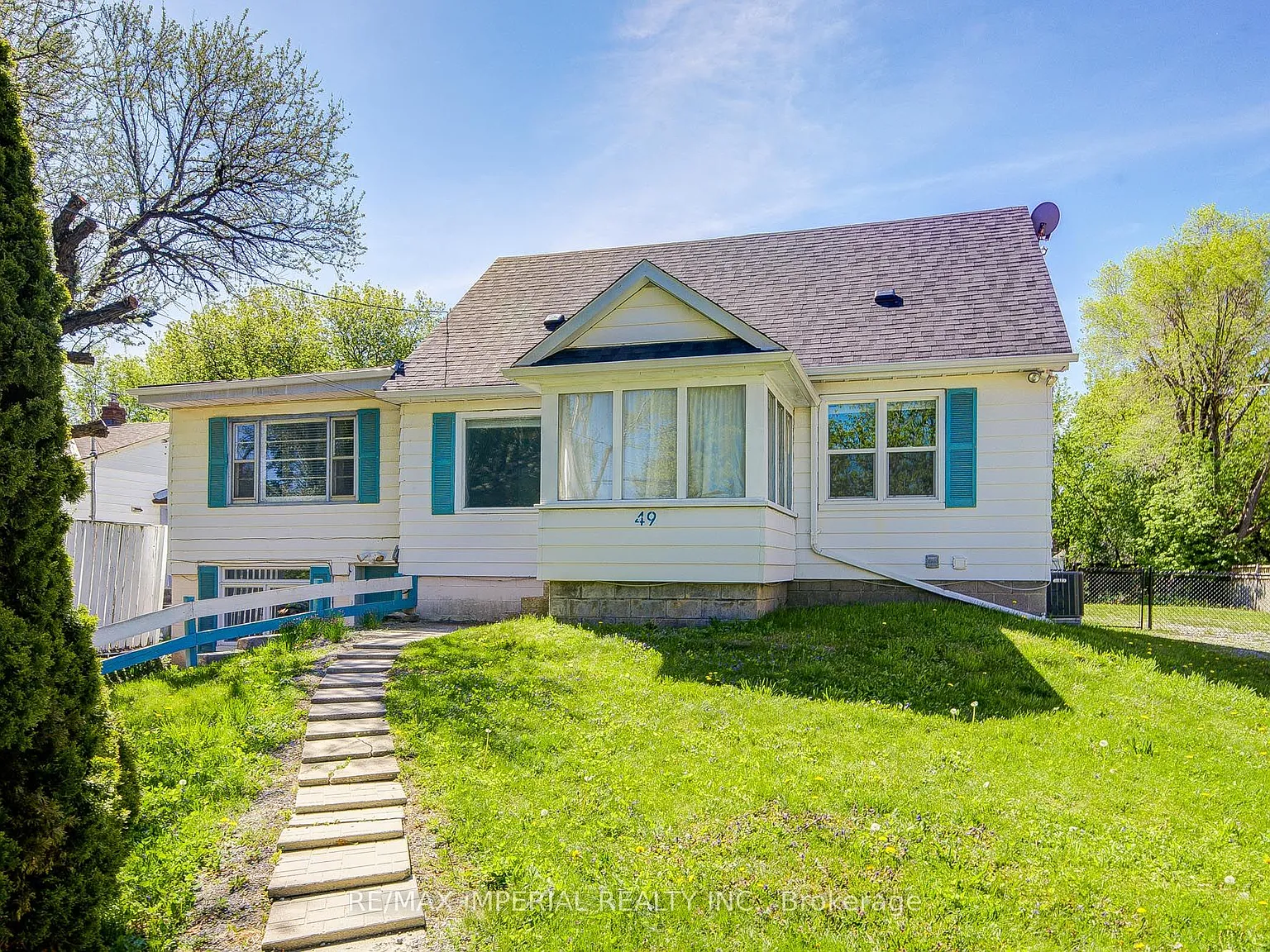 5 bed, $4,600 — Photo 2