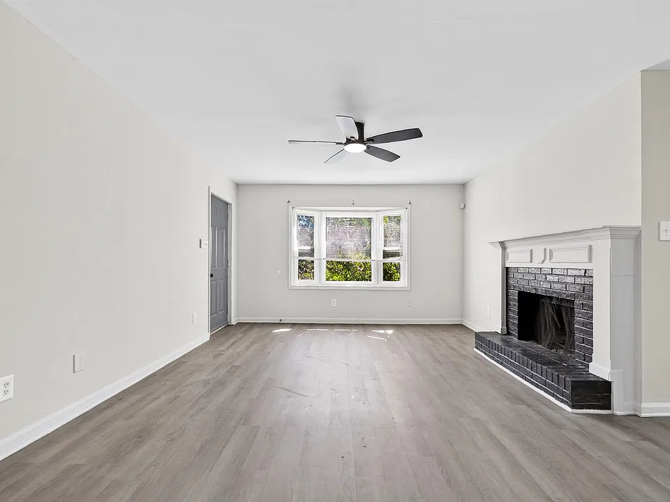 843 Garden Walk Blvd #C