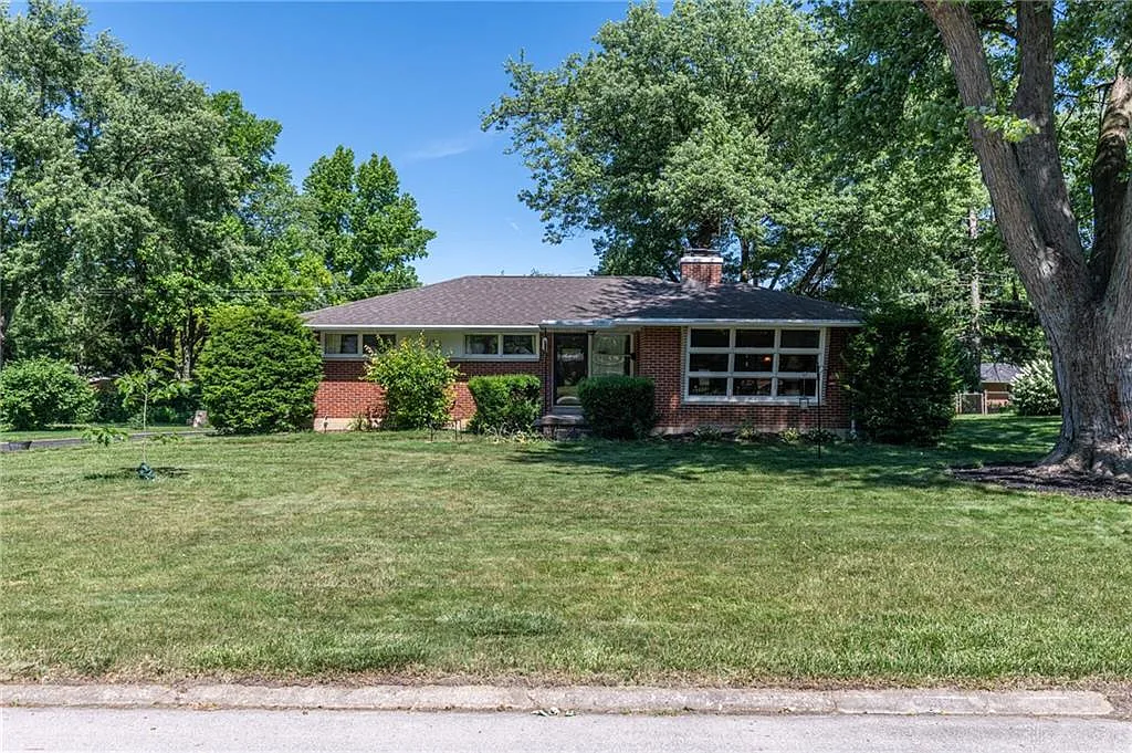 528 Locust Hill Dr photo 1